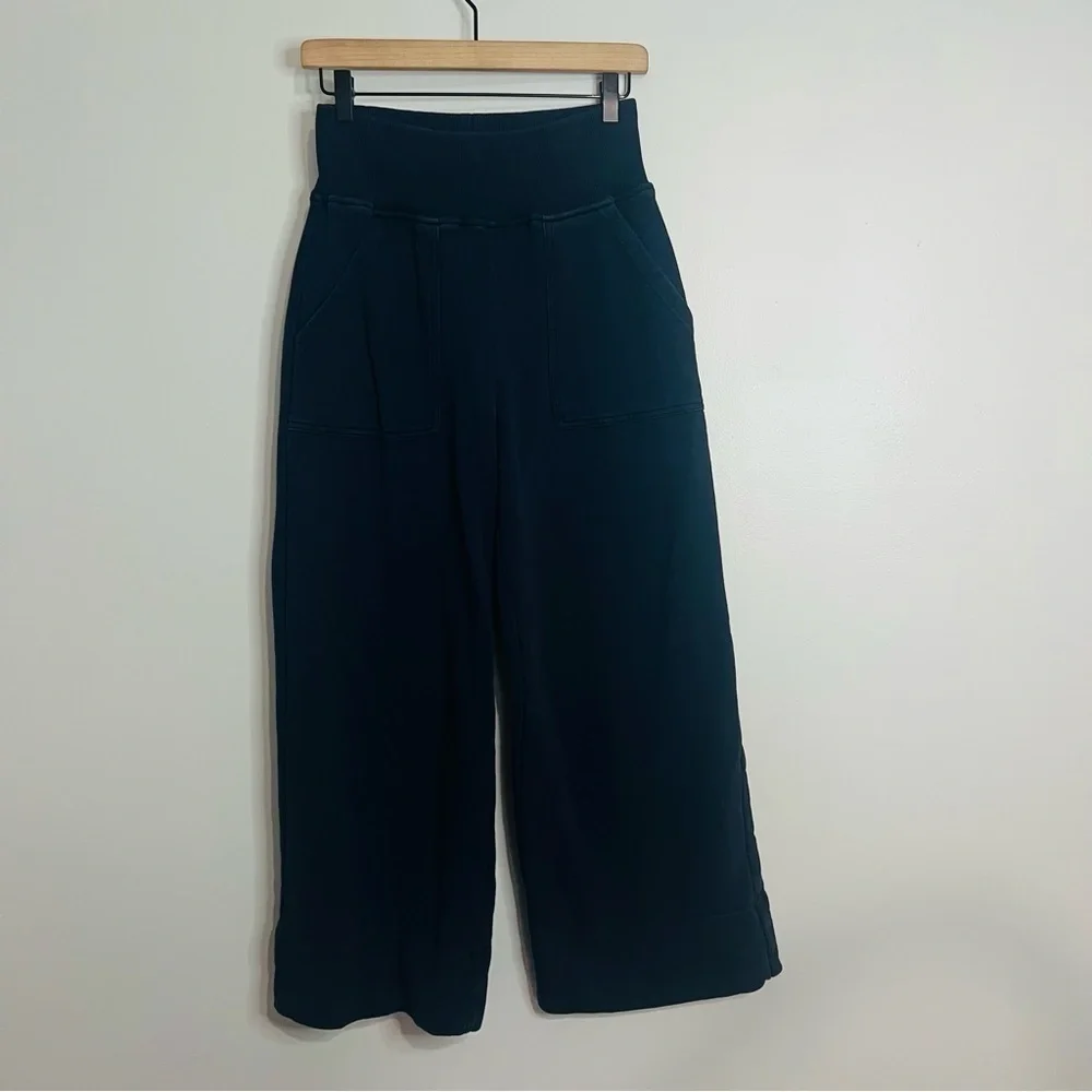 Sold out nyc THE CULOTTE SWEATPANT IN navy size medium - Picture 8 of 8